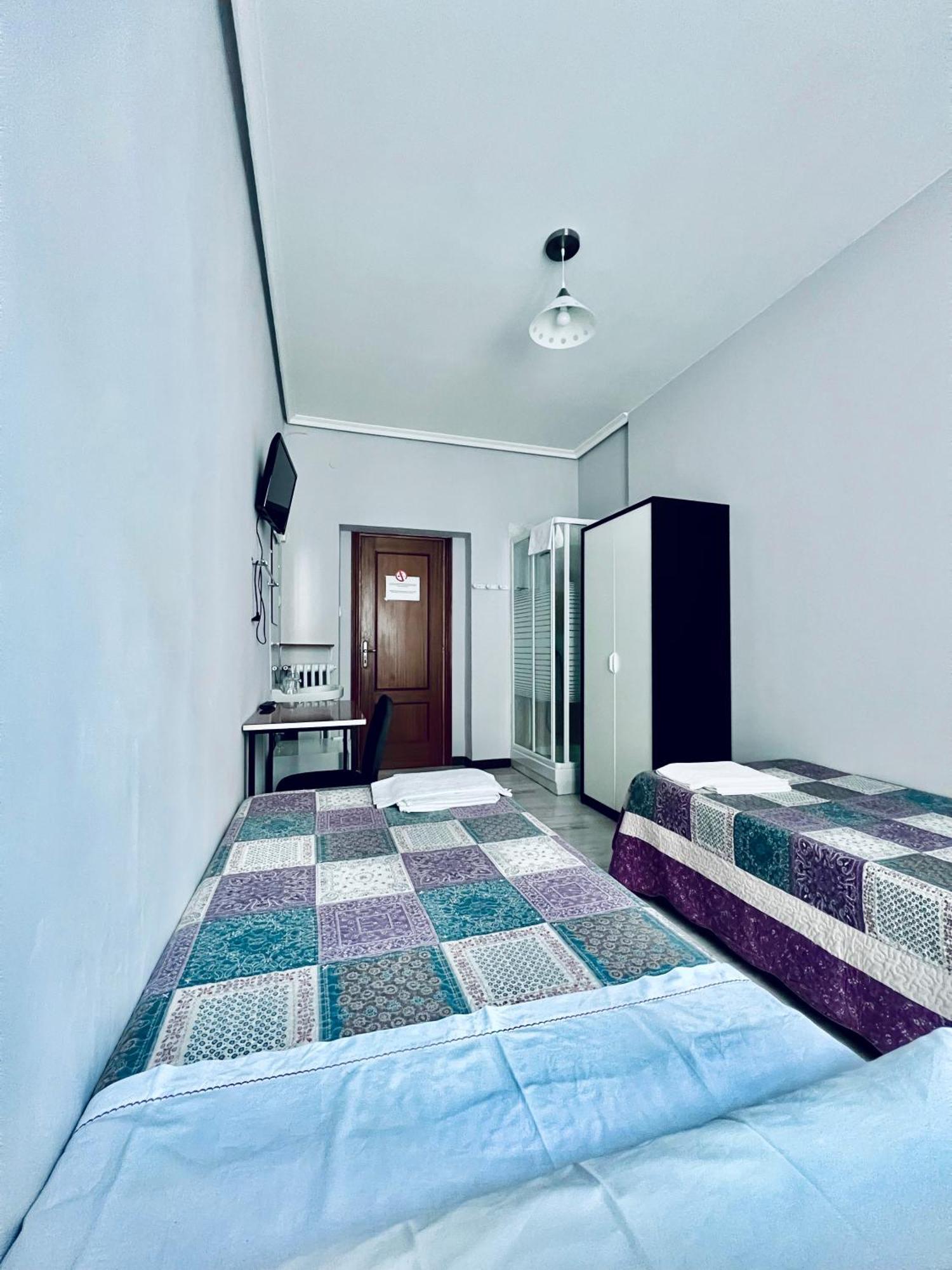 Hostal Conde De Alba — Zdjęcia 3